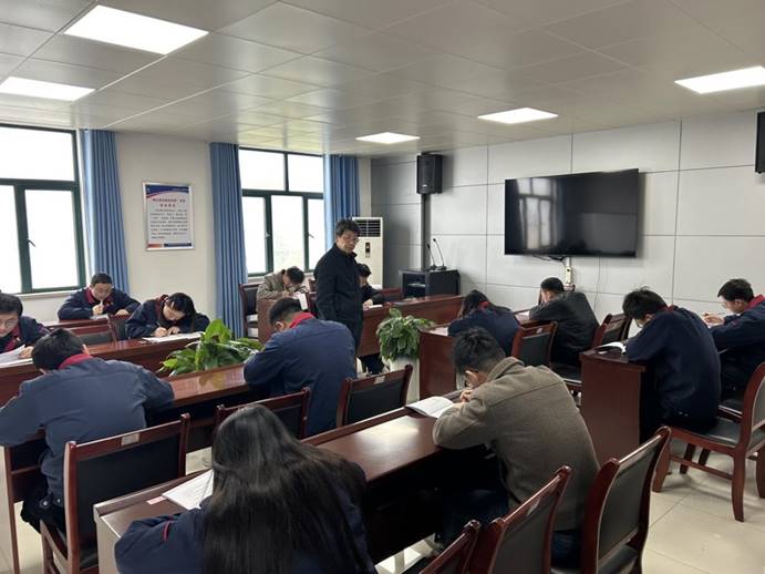 建材公司、檢測公司聯(lián)合開展管理人員業(yè)務提升考試